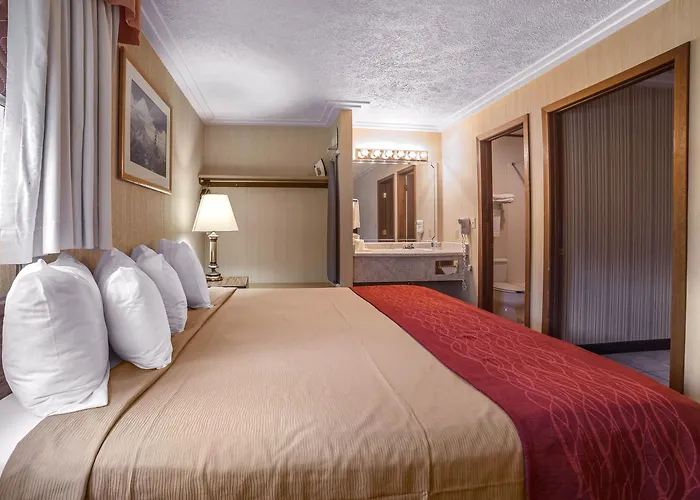 Rodeway Inn & Suites Pronghorn Lodge Lander