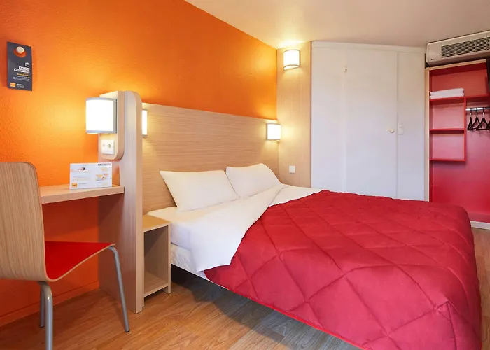 Premiere Classe Paris Ouest - Nanterre - La Defense