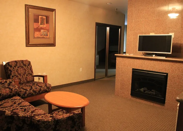 Rushmore Express & Suites