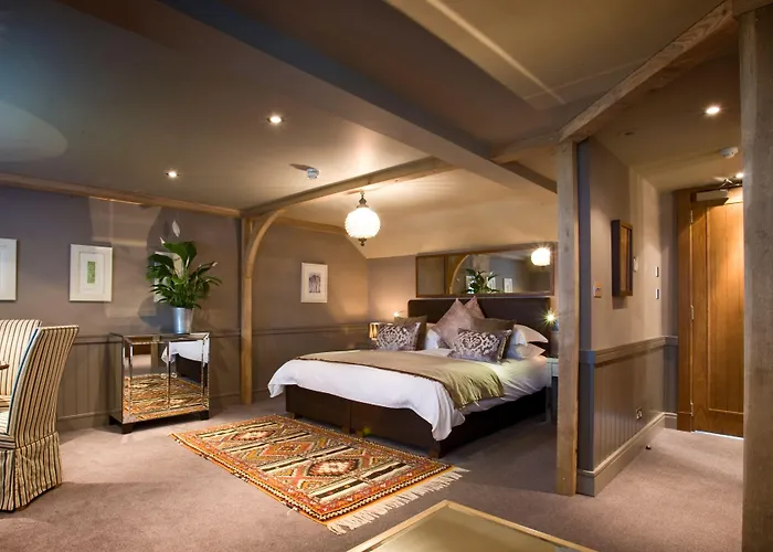 The Farmhouse Hotel And Restaurant