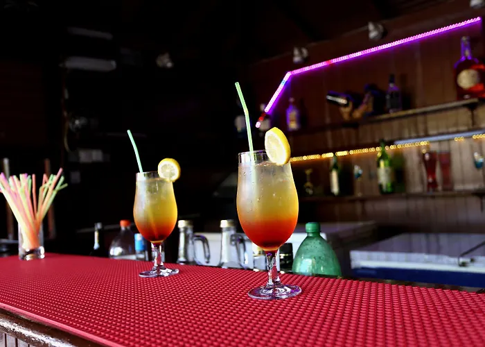 Lara Dinc Hotel