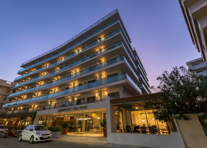 Manousos City Hotel