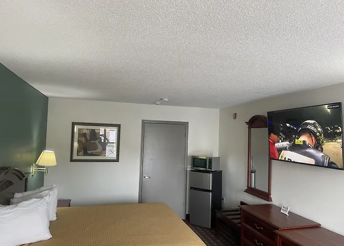 Loyalty Inn Hawkinsville