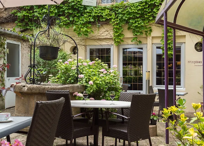 The Originals Boutique, Hostellerie des Trois Pigeons, Paray-le-Monial (Inter-Hotel)