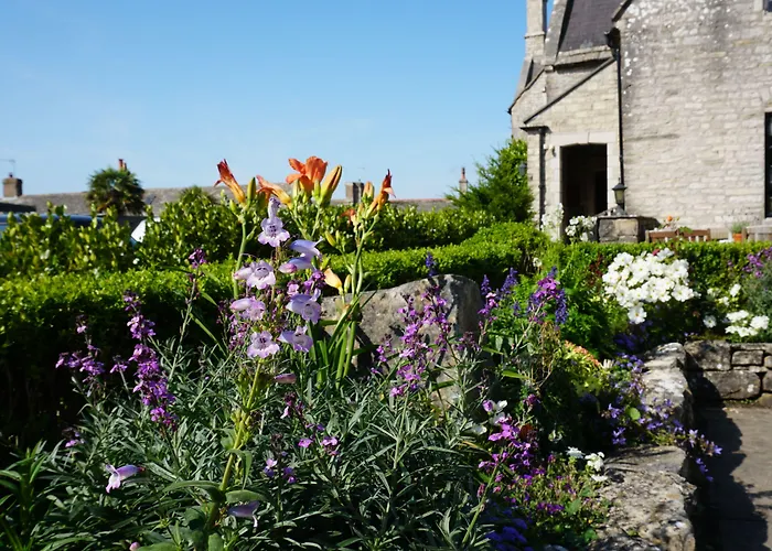 Mortons Manor