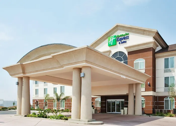 Holiday Inn Express & Suites Dinuba West By Ihg