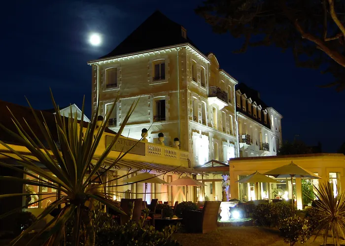 Grand Hotel De Courtoisville