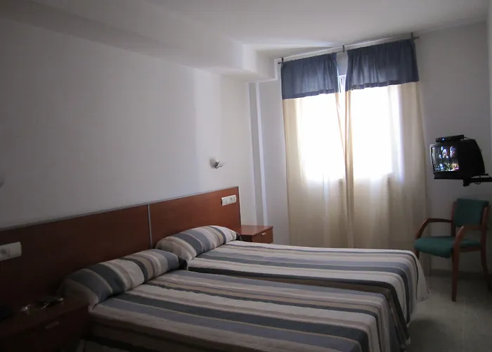 Hotel y Apartamentos Mirablau
