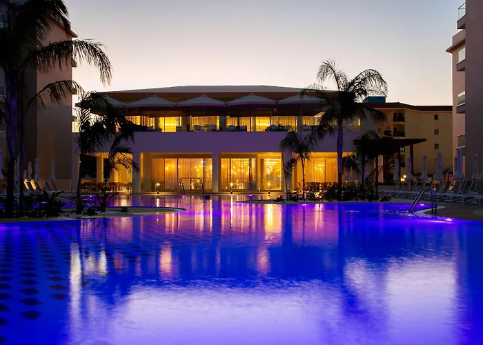 Vangelis Hotel & Suites