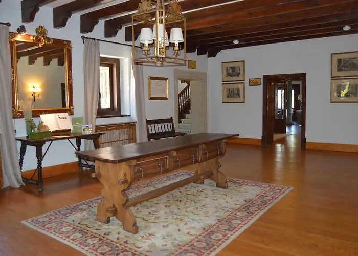 Parador De Gredos