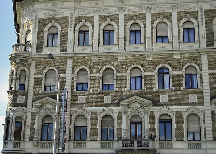 Centrooms House