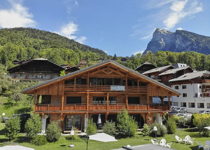 Logis Hotel Gai Soleil