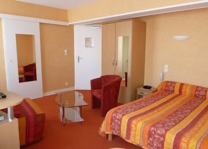 Logis Hotel Du Commerce