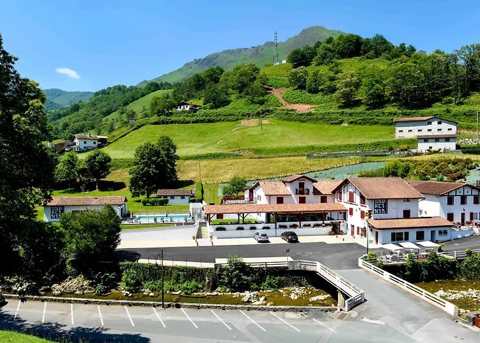 Logis Hôtel Andreinia&Cabanes