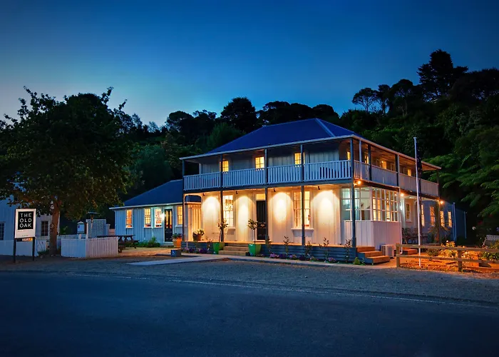 The Old Oak Boutique Hotel