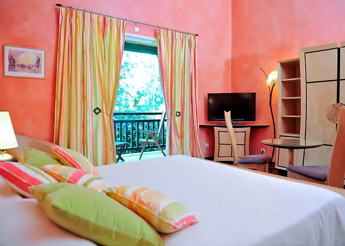 Les Frères Ibarboure - Hôtel 4 étoiles, Spa extérieur sensoriel et Restaurant étoilé à Bidart