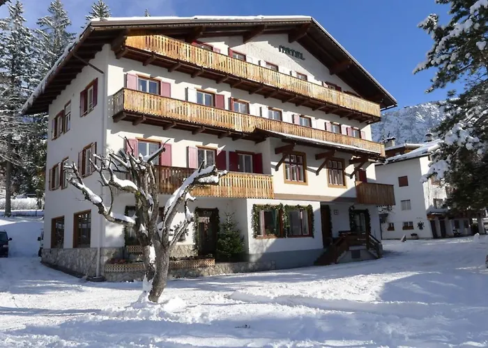 Hotel Bellaria - Cortina D'Ampezzo - Free Parking