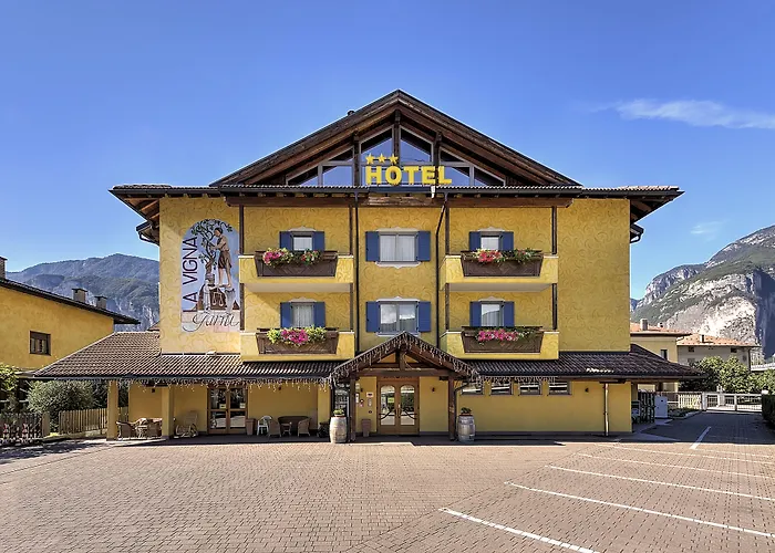 Hotel Garni La Vigna - Adult Friendly San Michele allʼAdige