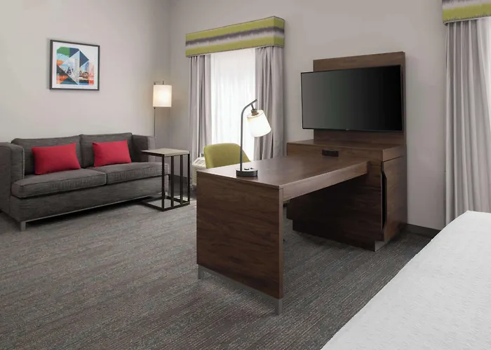Hampton Inn And Suites Seattle - Airport / 28Th Avenue