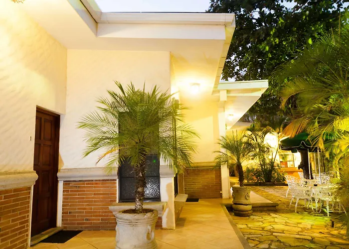 Hotel El Almendro