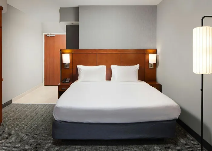 Courtyard By Marriott Waldorf