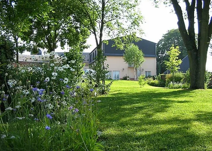 Logis Hôtel Restaurant La Paix