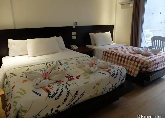Beachcomber Resort Balabag 