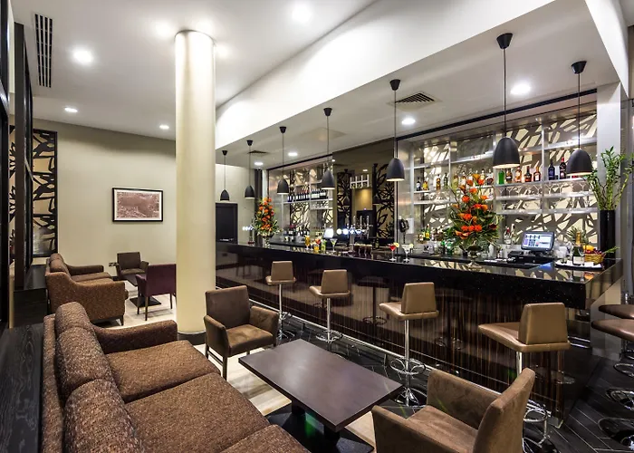 Heston Hyde Hotel