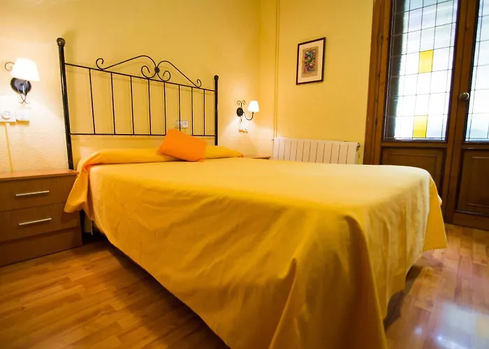 Arteaga Hostal & Banos Arabes Elvira