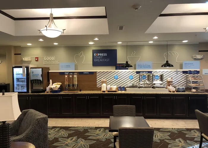 Holiday Inn Express & Suites Nevada By Ihg