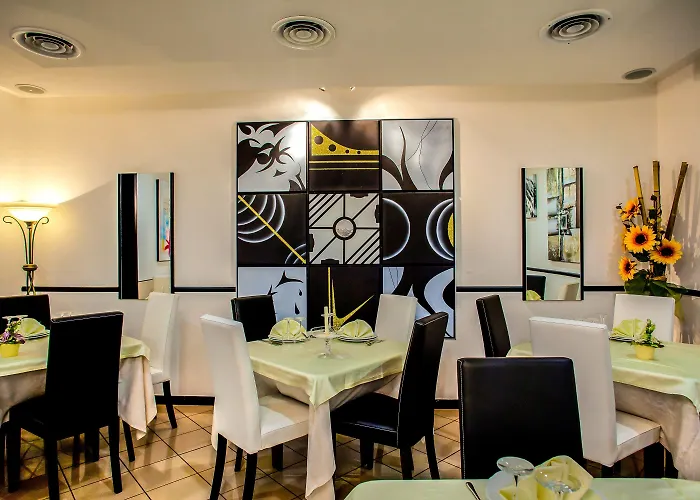 Mannu Hotel