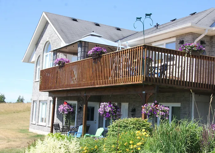 Golden Pathways Retreat B&B