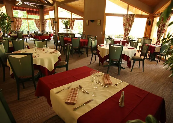 Logis Hôtel Le Bois Dormant-Hôtel Restaurant&Spa