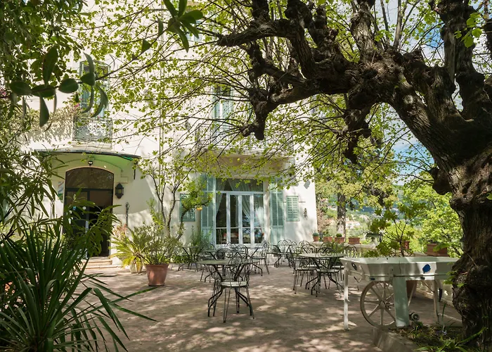 Logis Hôtel La Bellaudière