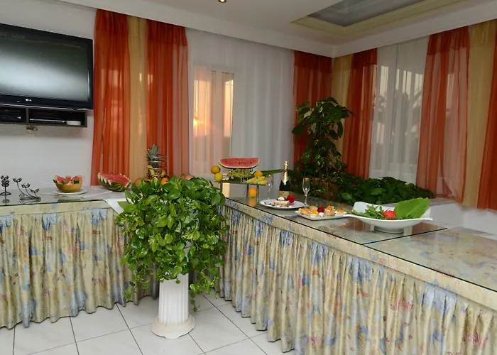 Golden Star Relax Hotel - Adults Only 16 Plus