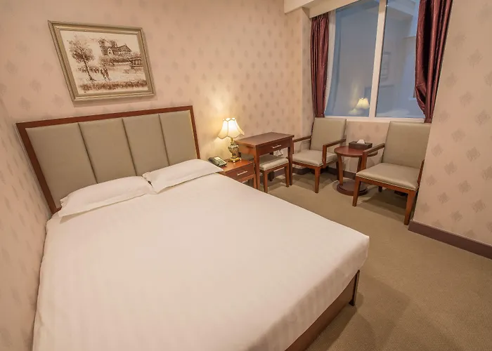 Megaboom City Hotel