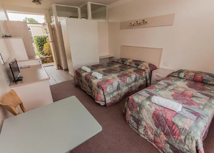 Moruya Waterfront Hotel Motel