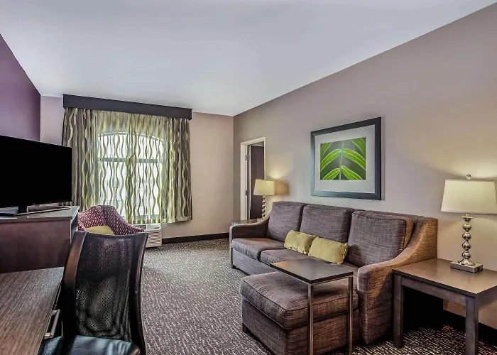 La Quinta By Wyndham Kearney
