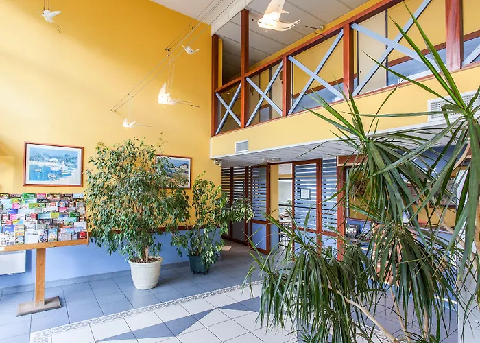 B&B HOTEL La Rochelle Centre Les Minimes