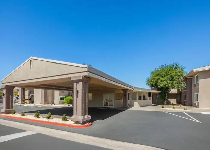 Ramada By Wyndham Merced
