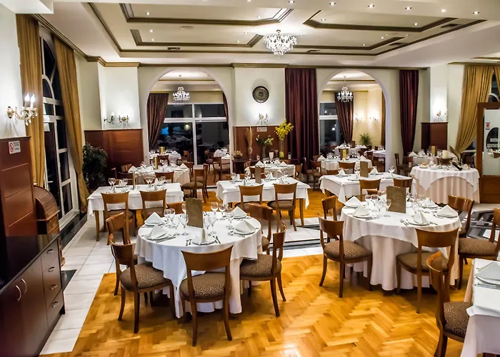 Kouros Hotel