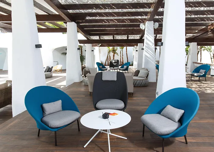 The Oasis By Don Carlos Resort (Adults Only)