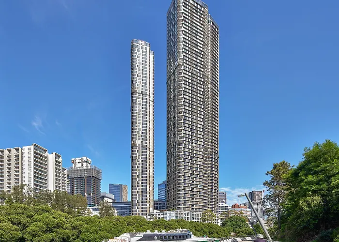 Meriton Suites George Street, Parramatta