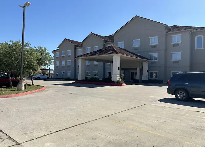 Deluxe Inn&Suites