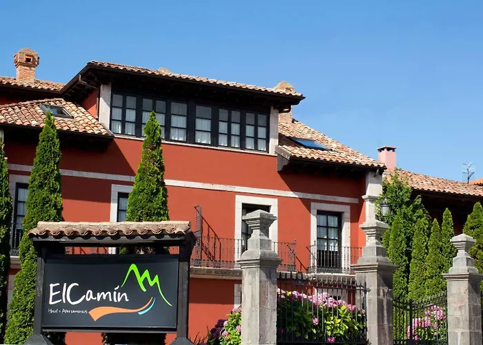 Hotel Y Apartamentos El Camin