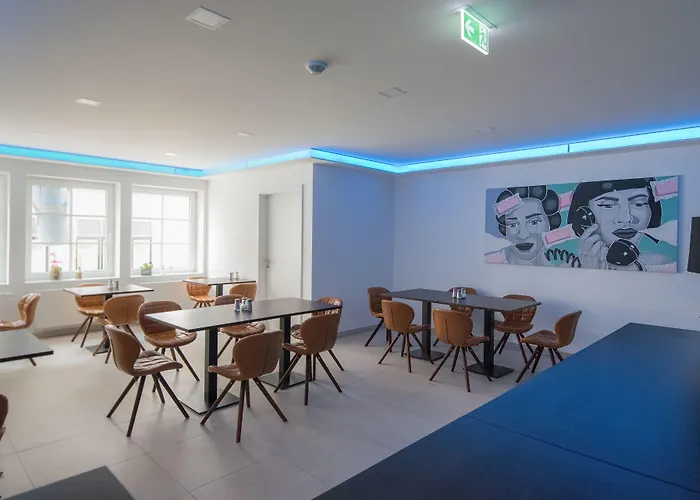 Boutique-Hotel Kronenstuben - Unschlagbare Zentrumsnaehe Direkt Am Marstall & Marktplatz - Schloss In 3 Min - Fruehstueck - Langzeitmiete