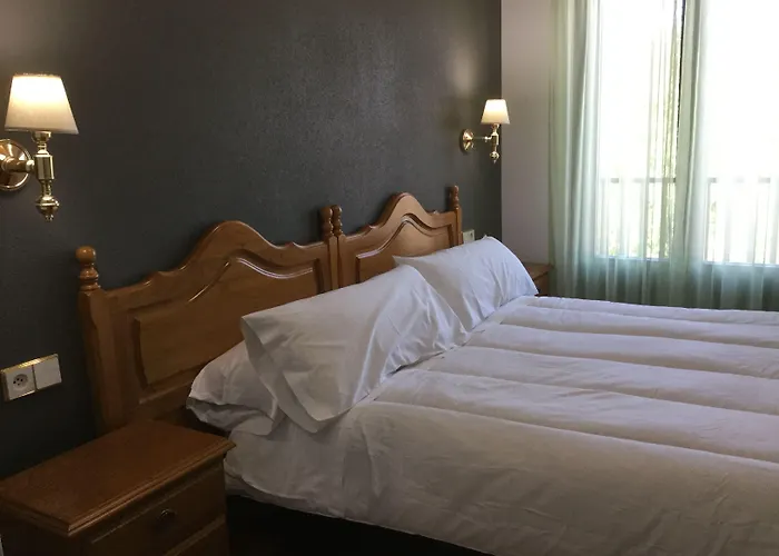 Hotel Cinco Castaños