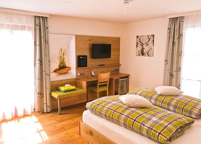 Hotel Am Wiesenhang - Garni