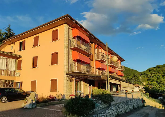 Hotel San Remo San Zeno di Montagna