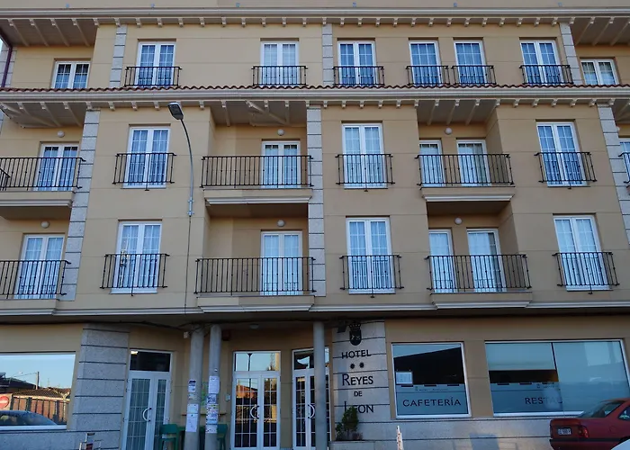 Hotel Reyes De León